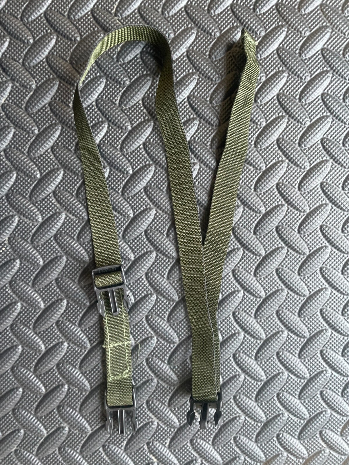 6585340721764415112 6585340721764415112