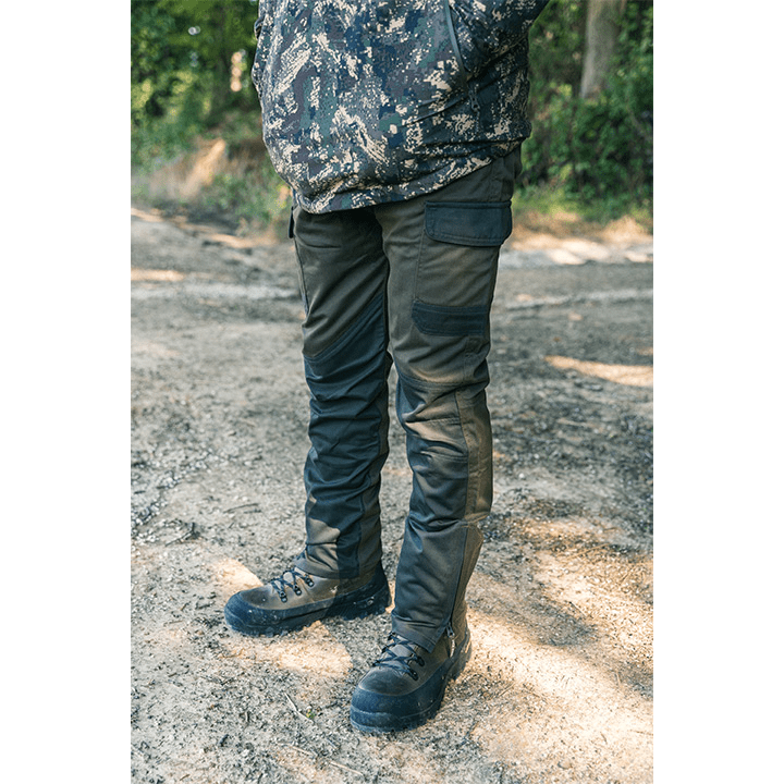 25675283991763089357