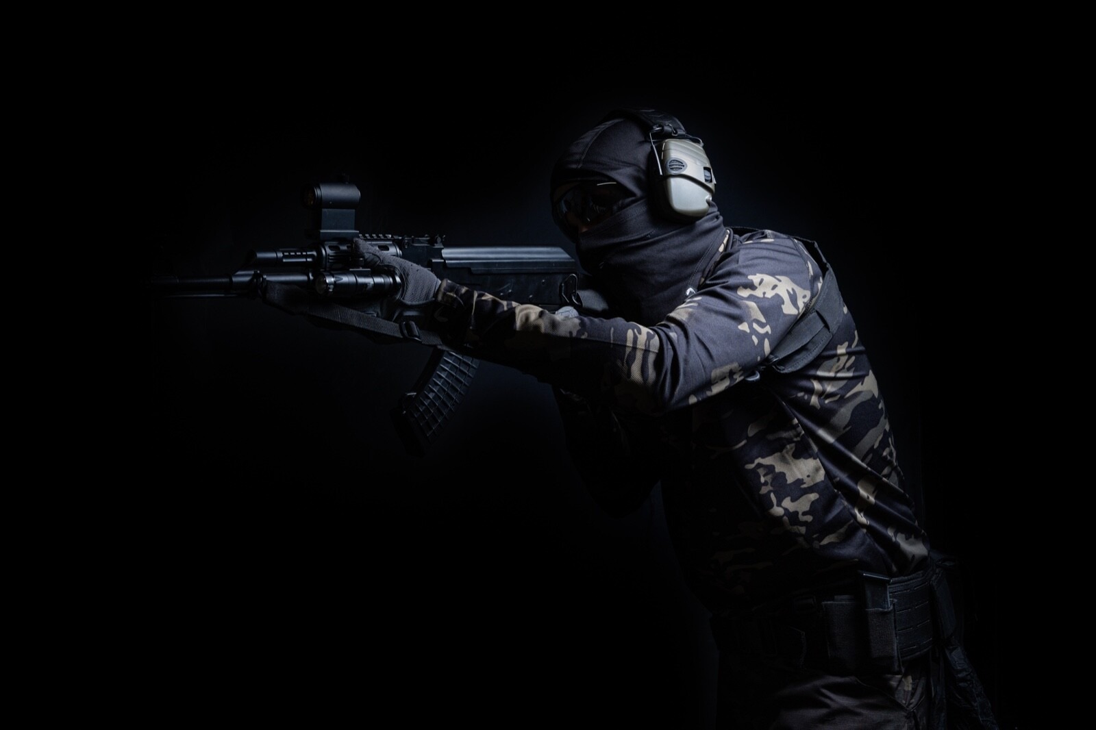 15055600171763556240