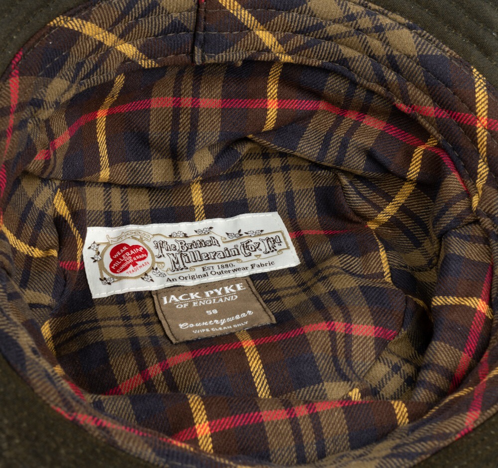 36758456351765987532