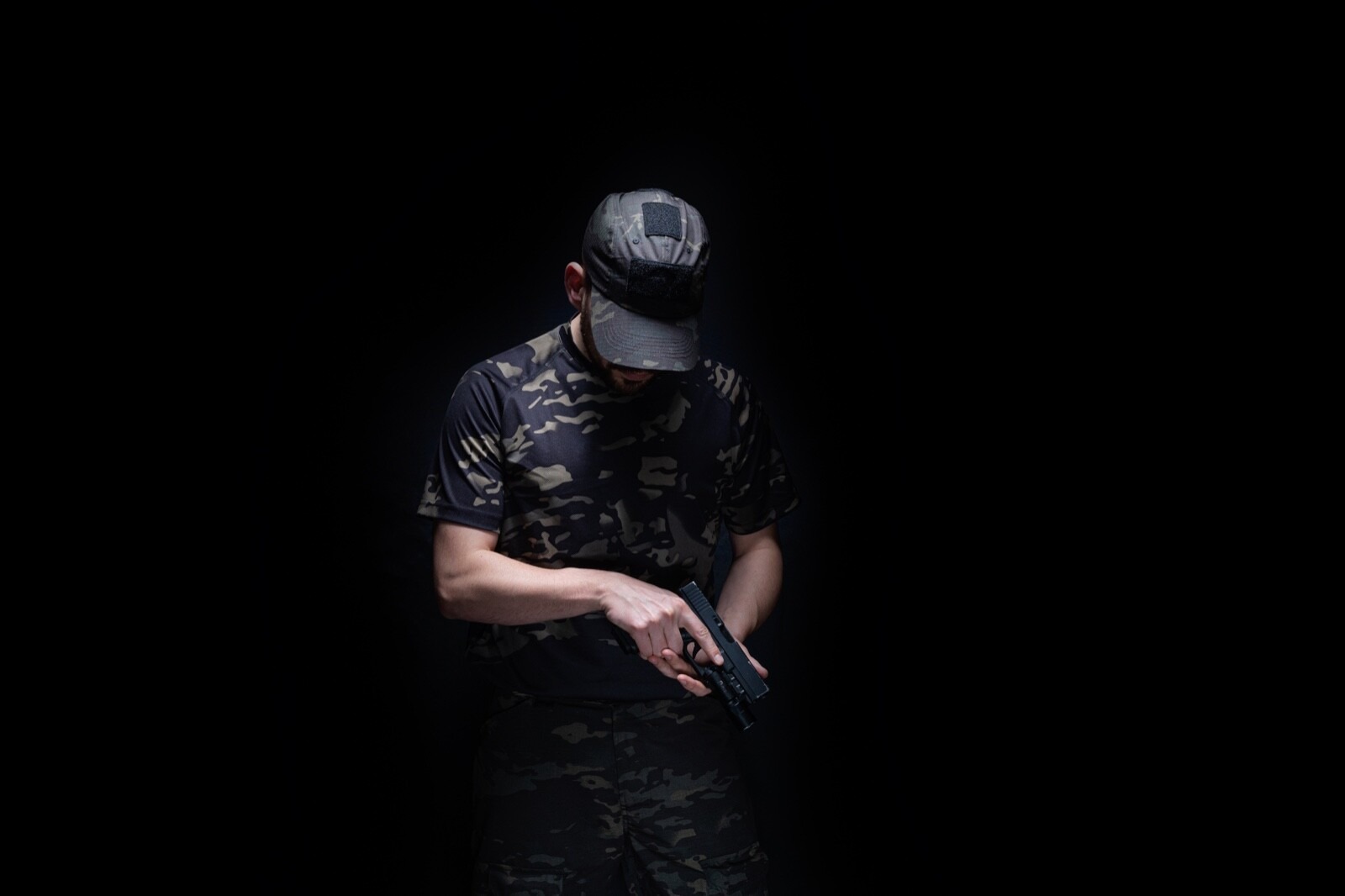 23596596691763828153