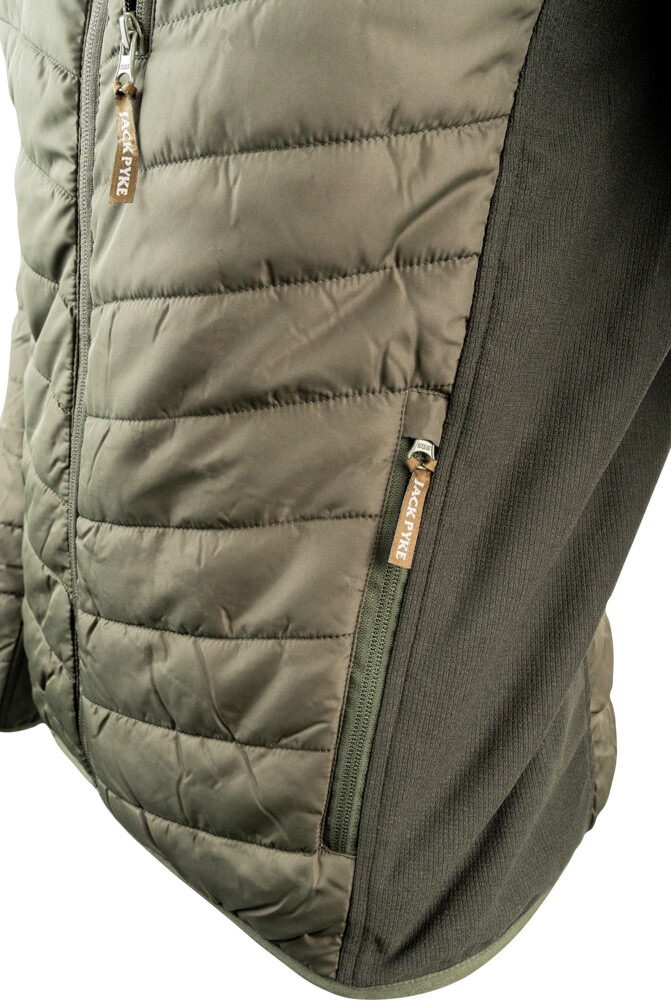 16926351611764632889