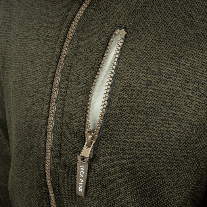 22550765621760701842