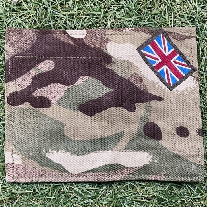 25015849971764160894