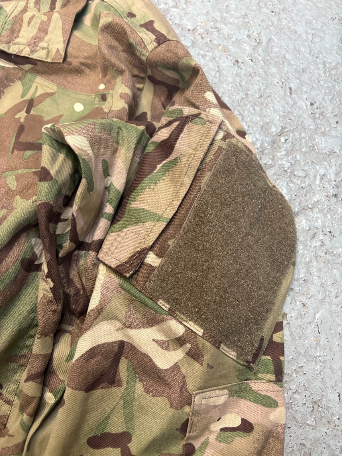 25392543431763985957