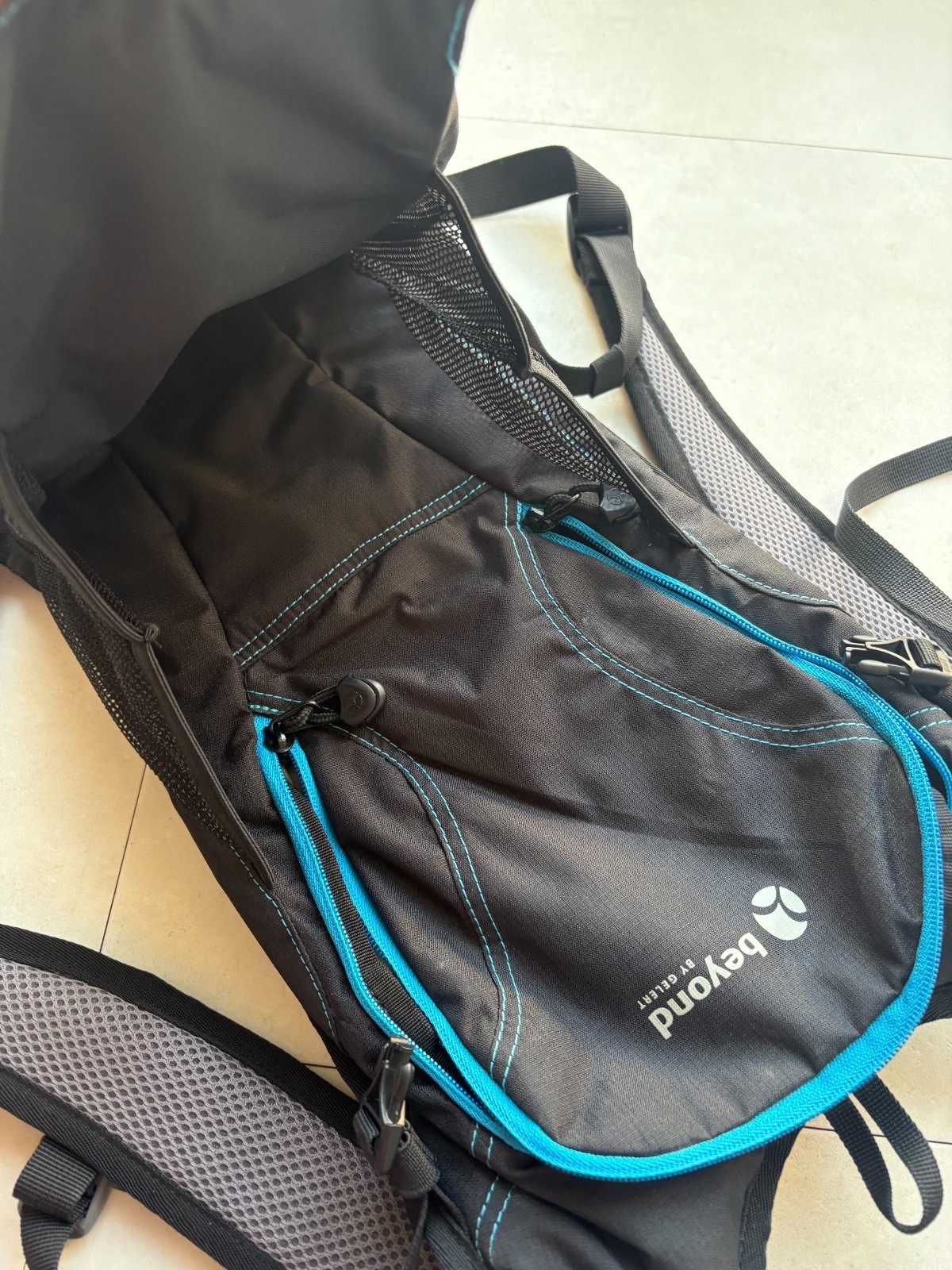 33497404351765884162 33497404351765884162