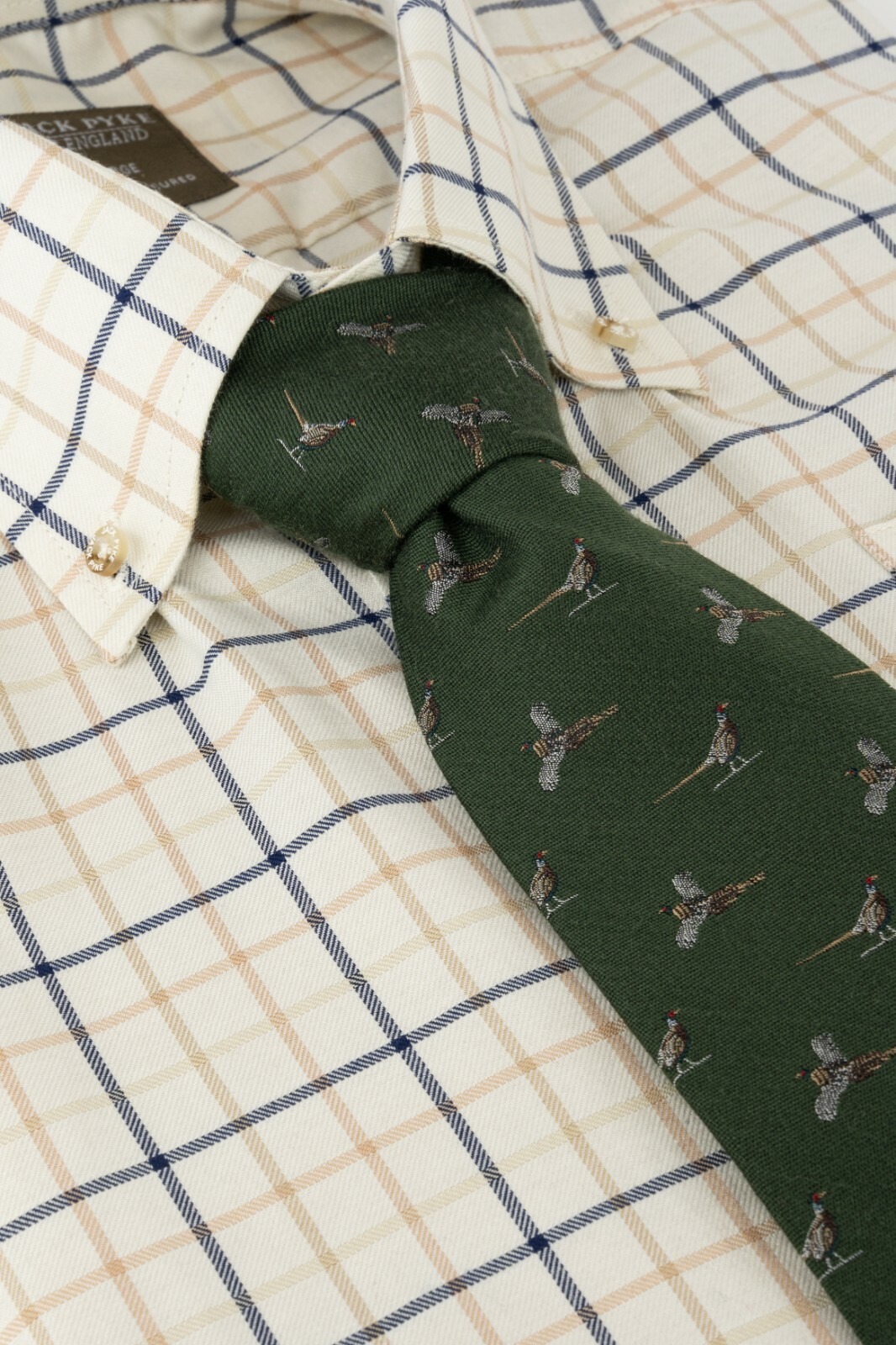 16848194841768829689