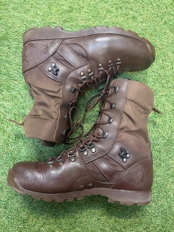 12723735331765987104