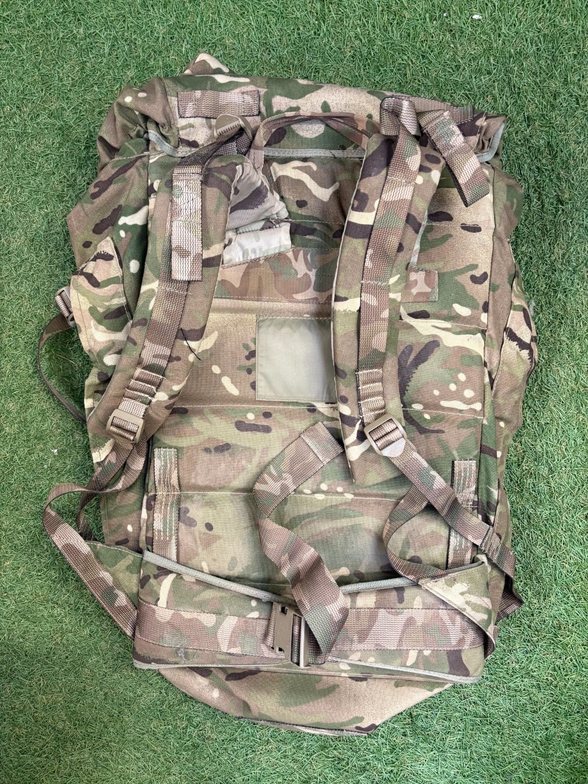 17184741601764852961