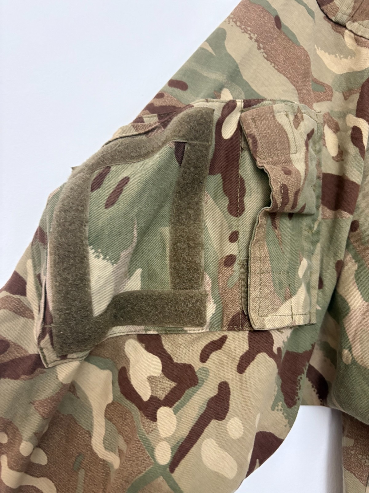 28137784771771595612