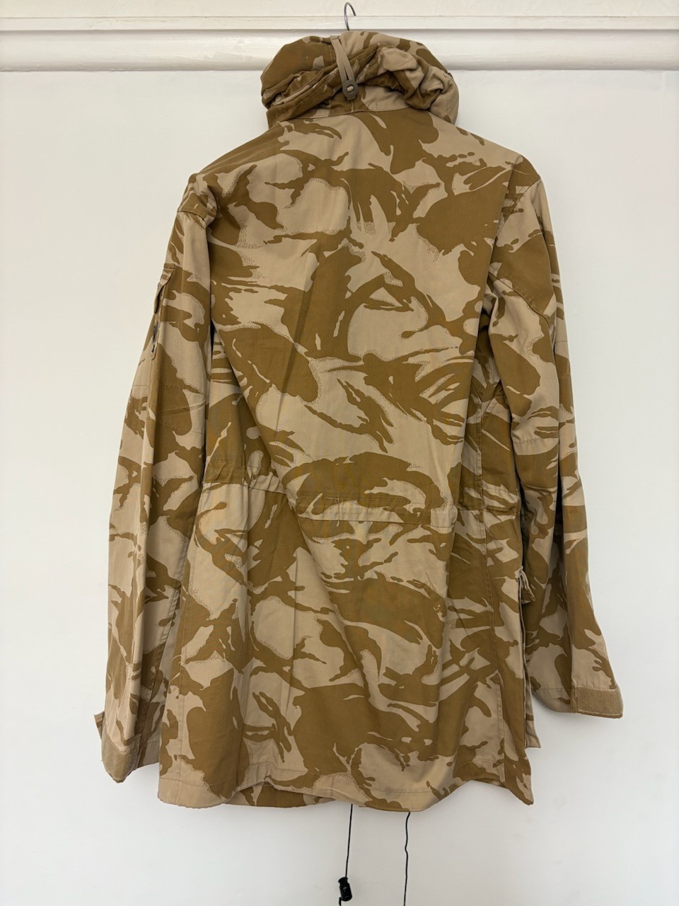 23807775951771596104