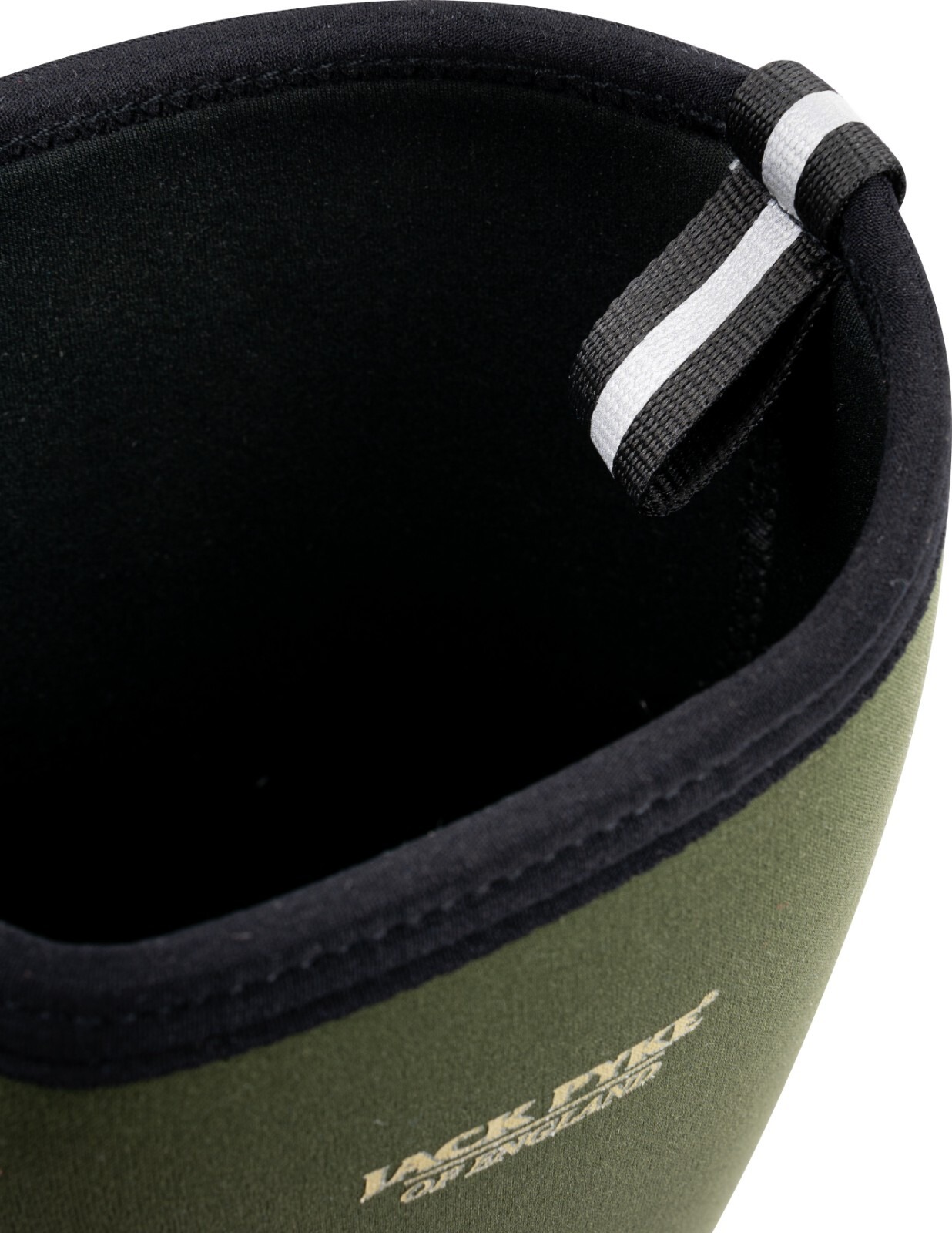 19223940061768490499