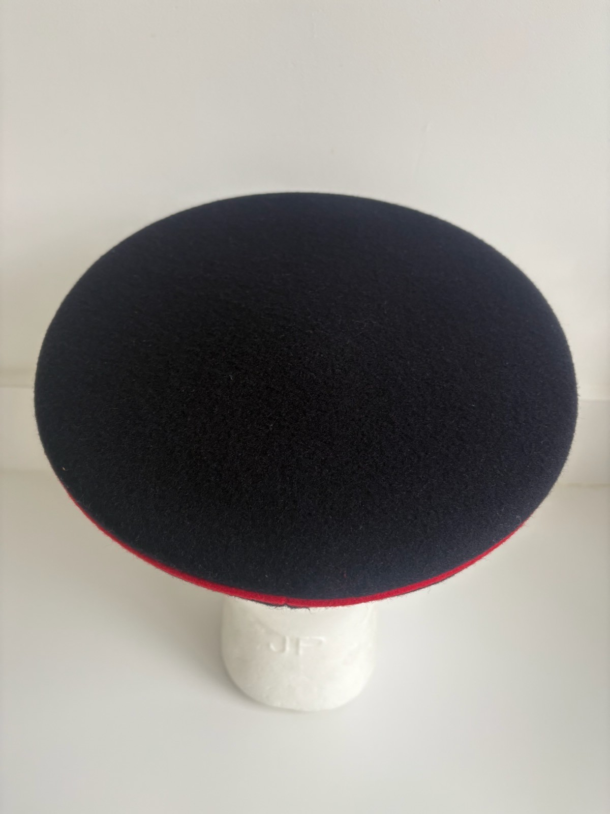 23504800131774611861