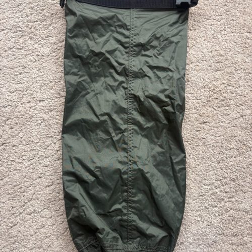 British Army Issue Waterproof Bergen Side Pouch Liner Green Drysack Bag (3D)