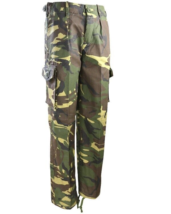 BOYS-ARMY-OUTFIT-TROUSERS-T-SHIRT-PADDED-COAT-CAP-DOG-TAGS-PAINT-KIDS-DPM-CAMO-325807194734-4